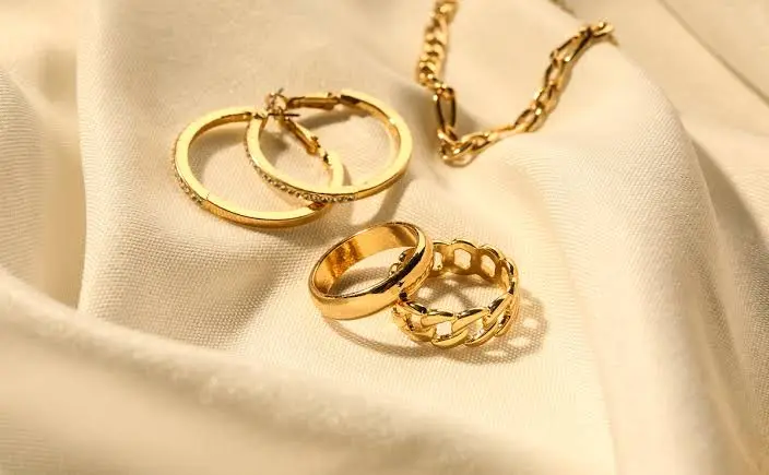 Gold Hoop Earrings at Roma Jewelry